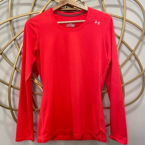 🛍️ 2 for $10 Under Armor Shirt size Small - Picture 1 of 5